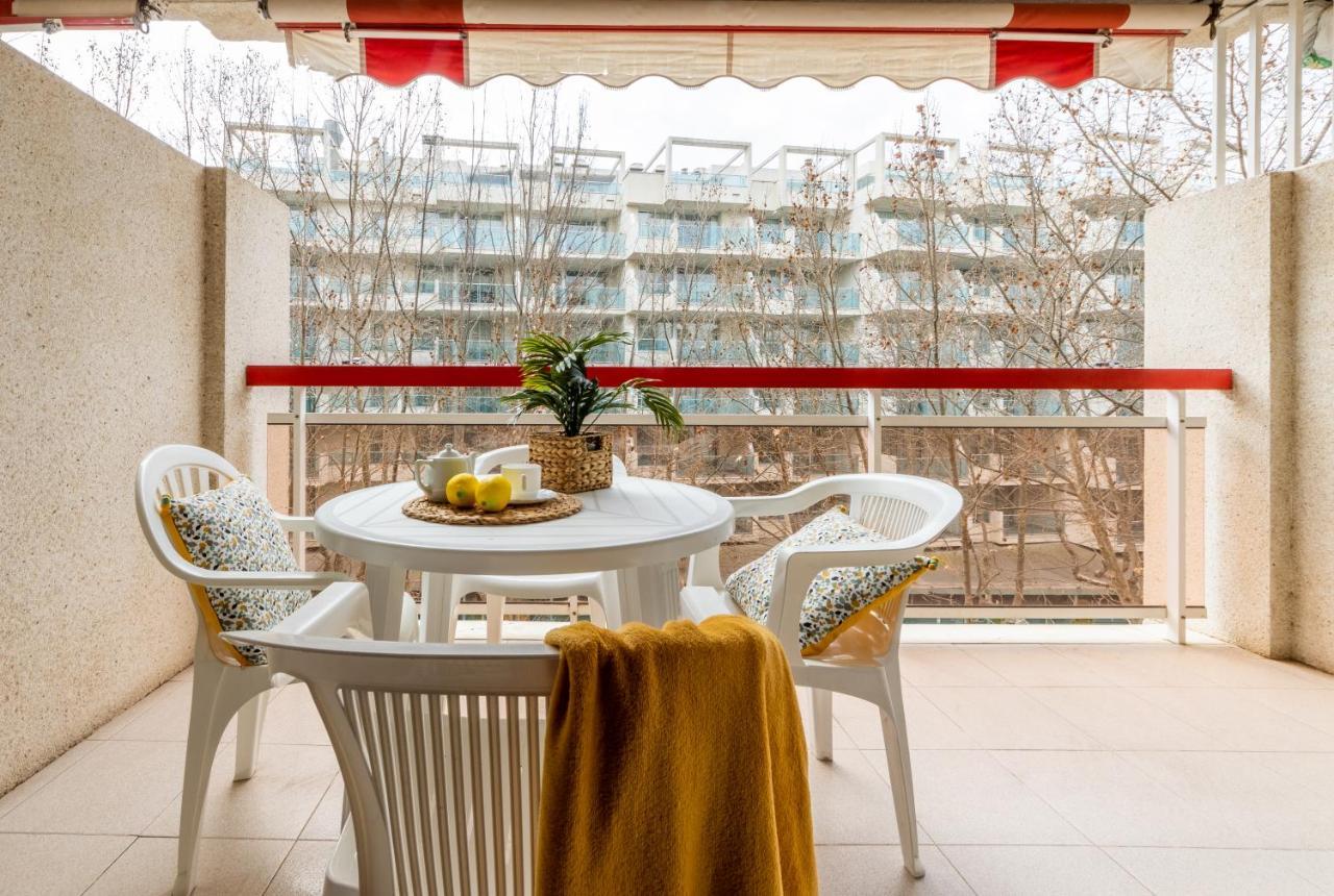 Apartamentos Varadero Arysal Salou Bagian luar foto