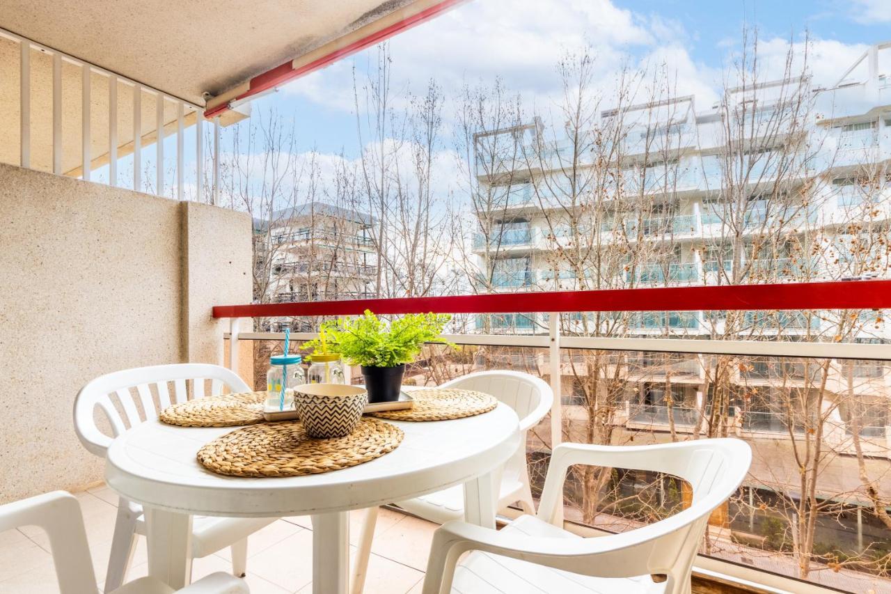 Apartamentos Varadero Arysal Salou Bagian luar foto
