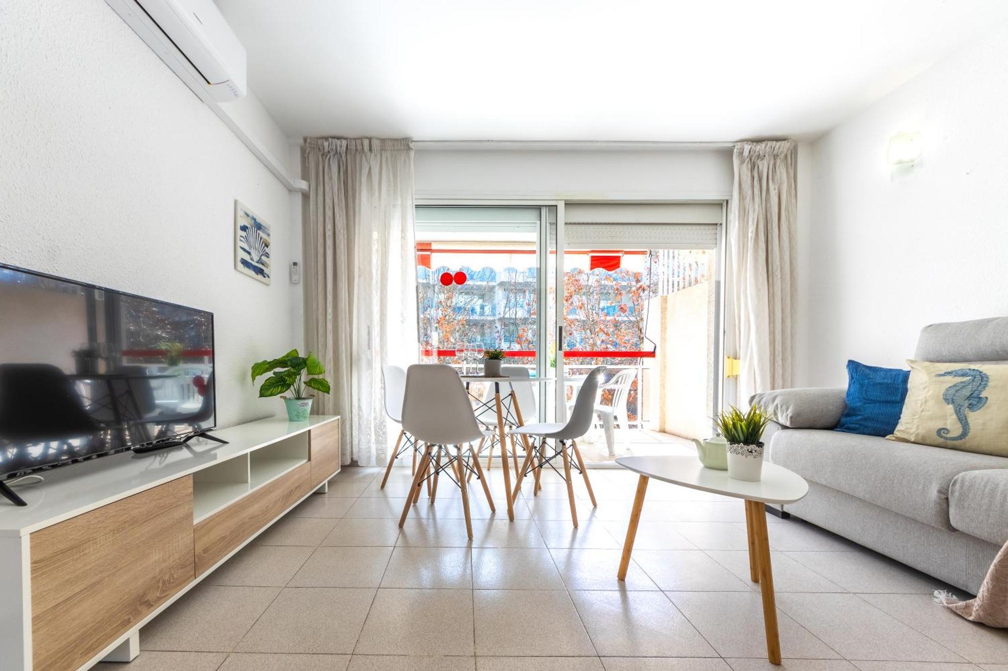Apartamentos Varadero Arysal Salou Bagian luar foto