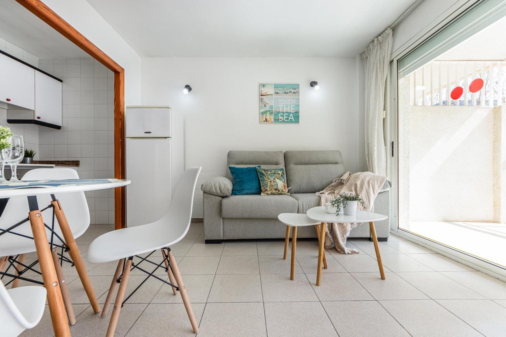 Apartamentos Varadero Arysal Salou Bagian luar foto