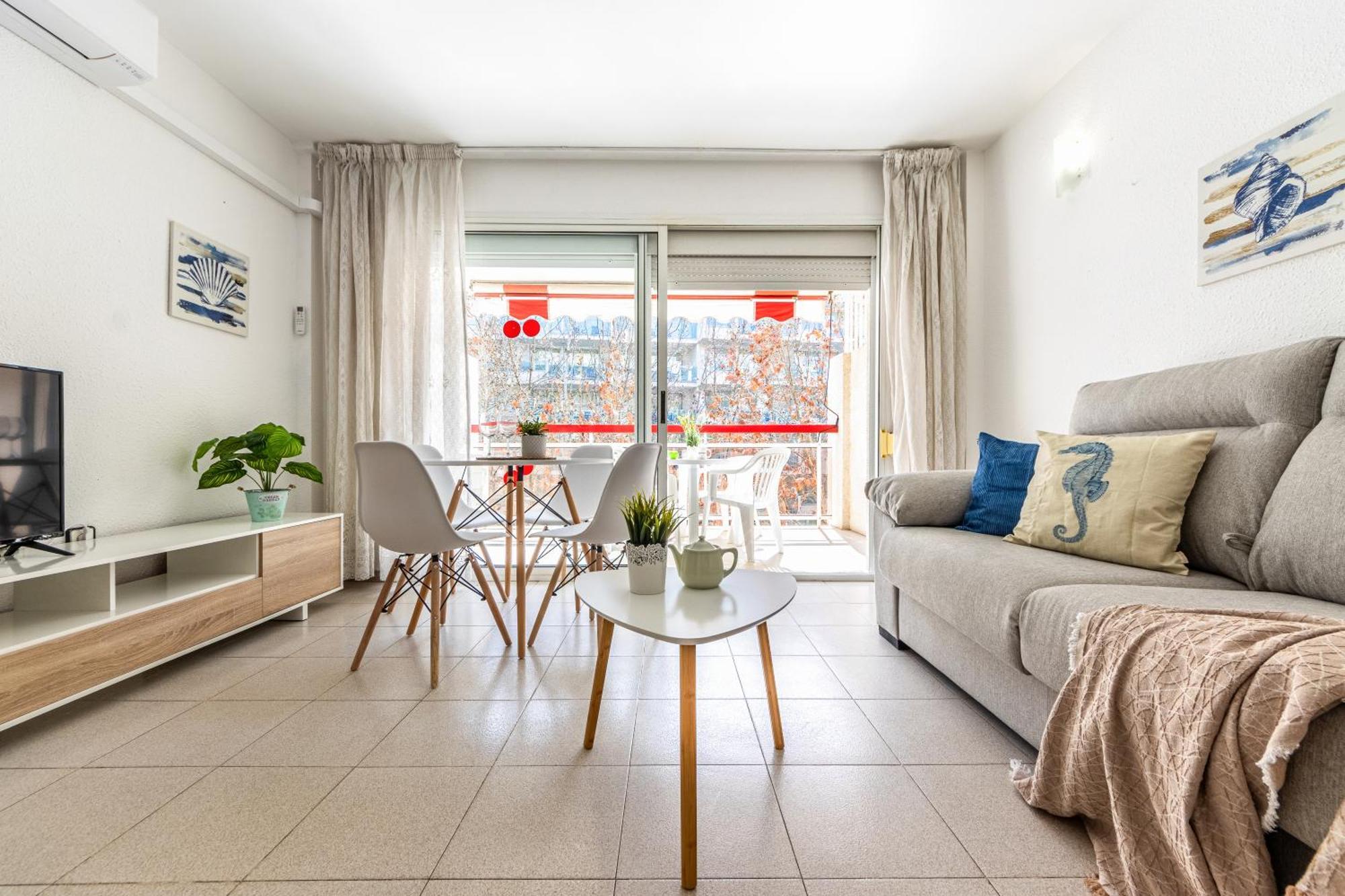Apartamentos Varadero Arysal Salou Bagian luar foto