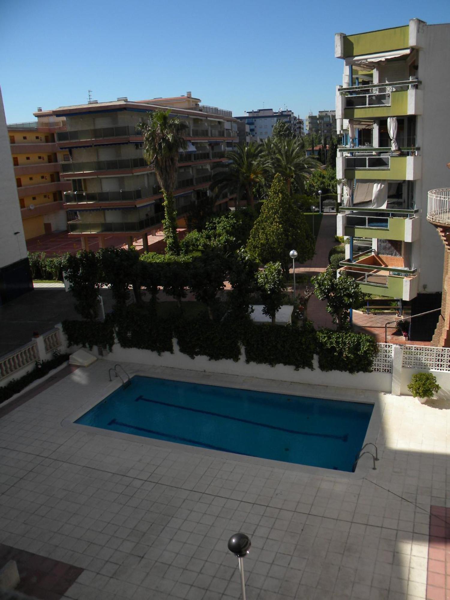 Apartamentos Varadero Arysal Salou Bagian luar foto