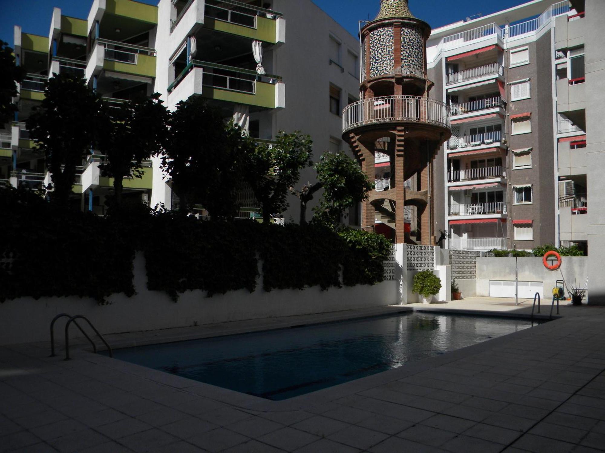Apartamentos Varadero Arysal Salou Bagian luar foto
